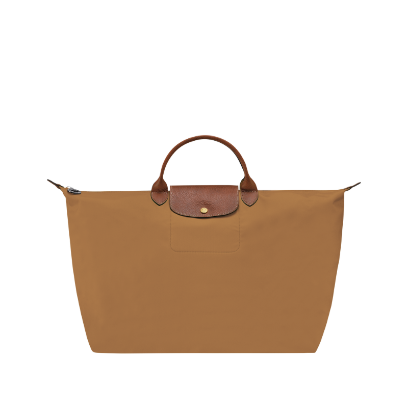 Fuchsia travel bag, front view on white background