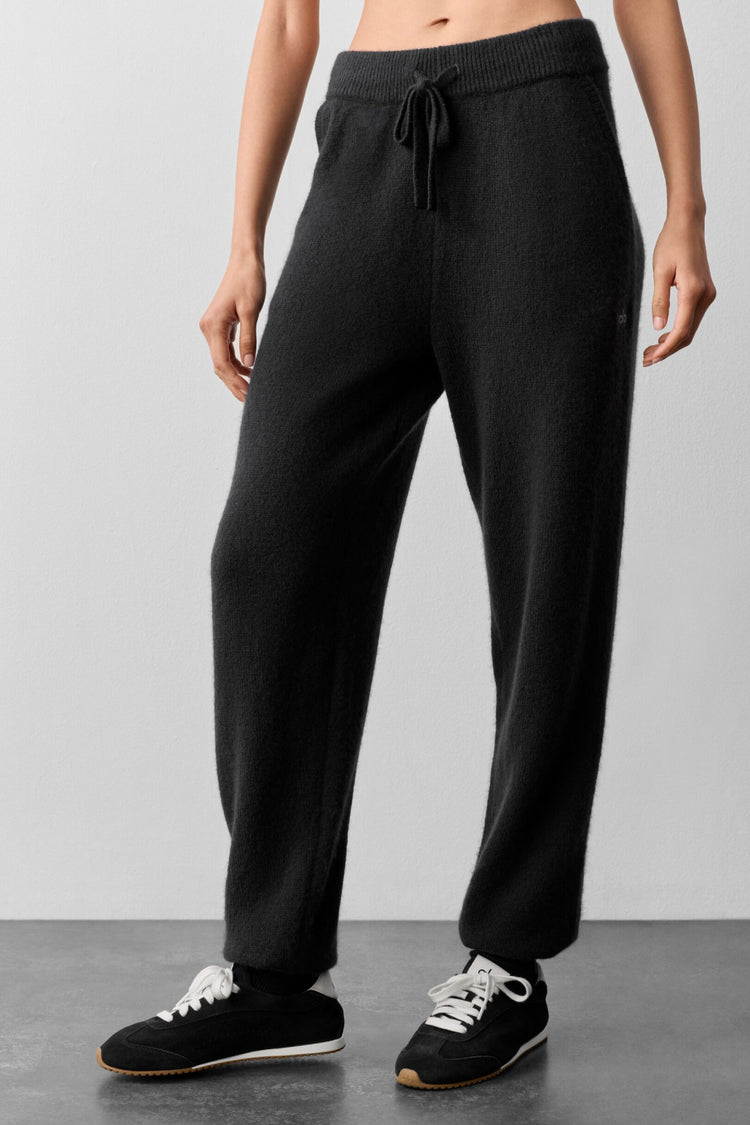Model wearing Alo Yoga Wool Cashmere New Class Sweatpant