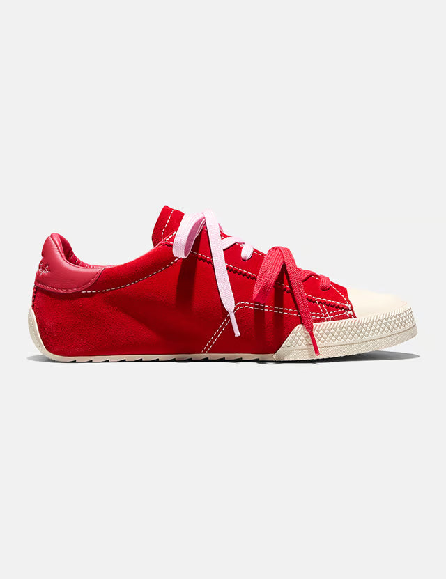 a17859_red_01.avif